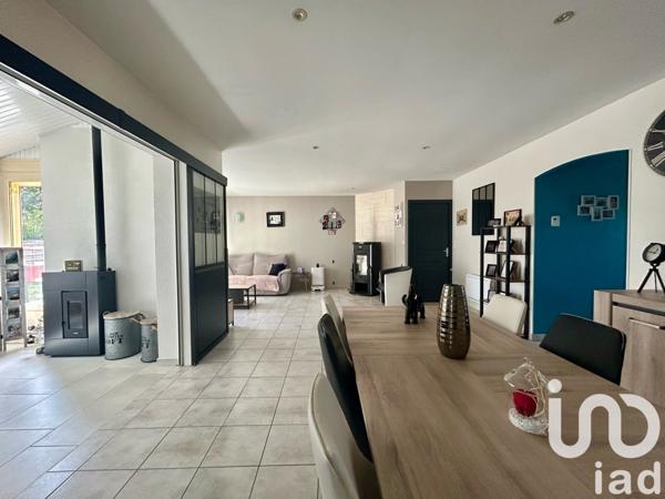 Maison à vendre 6 pièces 121 m² Saint-Laurent-sur-Sèvre