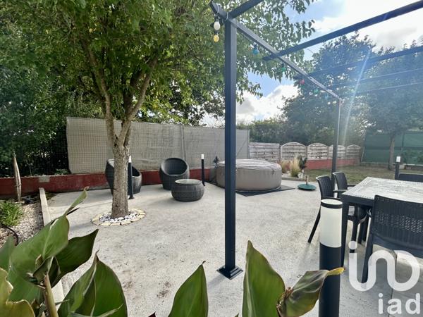 Maison à vendre 6 pièces 121 m² Saint-Laurent-sur-Sèvre