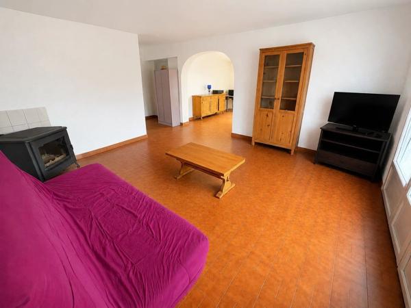 Vente                                                      Maison
                        
                     4 pièces                      97 m2                     à Le Cannet-des-Maures
