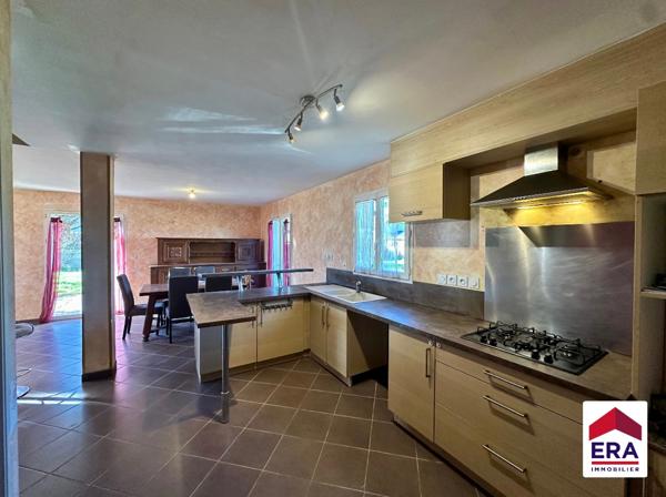 Maison familiale 5 pièces, garage et grand terrain