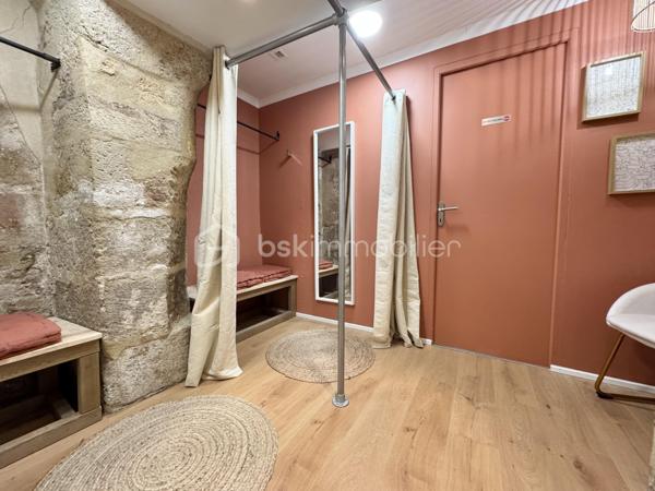 Local d activites de 53 m²