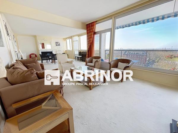 Appartement de 111 m² hab. aux pieds du tramway et du métro. ROUBAIX