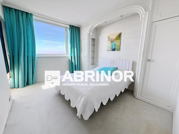 Appartement de 111 m² hab. aux pieds du tramway et du métro. ROUBAIX