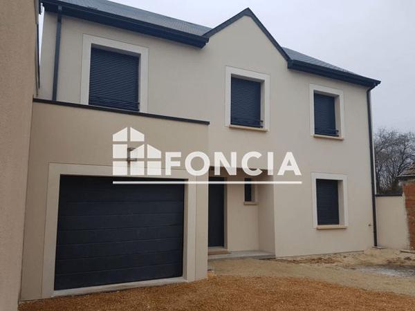 Location Maison 6 pièces 140 m² - 33 RUE DE VILLAINES Chartres 28000