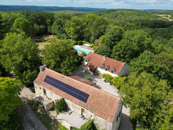 Maison ancienne - Catus SECTEUR CATUS. Ancien Corps de ferme avec 2 gites et annexe sur 9070 m² arborés avec espace piscine