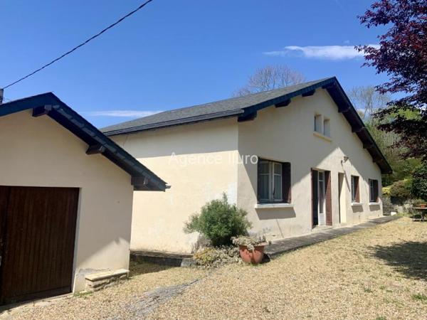 Maison - Proximite oloron-sainte-marie - Réf.:205262 PROXIMITE OLORON - AU CALME, JOLIE MAISON DE PLAIN PIED AVEC GRAND JARDIN ET VUE SUR LES MONTAGNES -