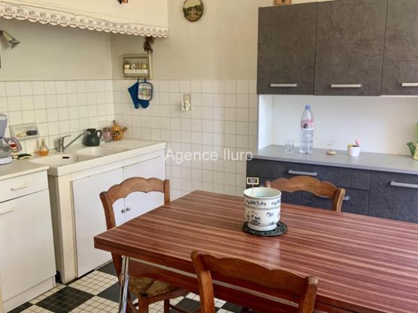Maison - Proximite oloron-sainte-marie - Réf.:205262 PROXIMITE OLORON - AU CALME, JOLIE MAISON DE PLAIN PIED AVEC GRAND JARDIN ET VUE SUR LES MONTAGNES -