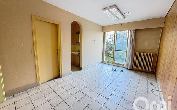 Appartement à vendre    5 pièces • 93,30 m2 Clamart