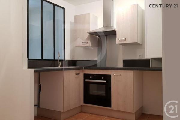 Immeuble à vendre  100 m2 CARPENTRAS - 84