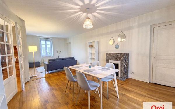 Appartement à louer    5 pièces • 132 m2 Montluçon