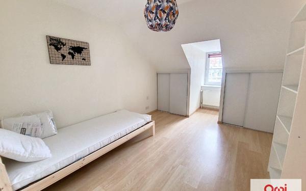 Appartement à louer    5 pièces • 132 m2 Montluçon