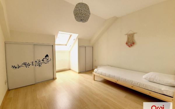 Appartement à louer    5 pièces • 132 m2 Montluçon