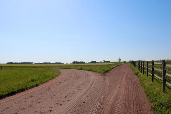 Domaine équestre de 8 hectares avec une belle villa de 150m²