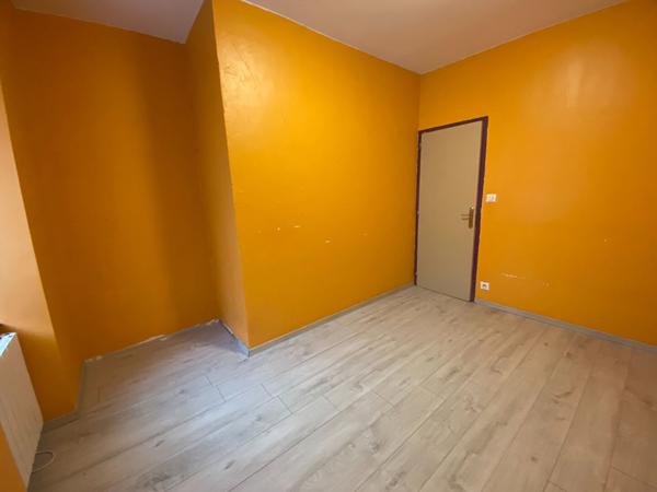 À louer ! Charmante maison en pierres au coeur de Ciry-le-Noble