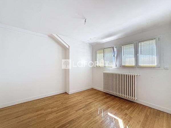 Achat maison près de BONNEUIL SUR MARNE - 8 pièce(s) - 215 m² - 610 000 €