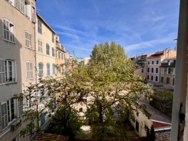 13001 - Rue SENAC - T4 - 91 m2 - BOURGEOIS - vendu avec CAVE. 322 200 euro