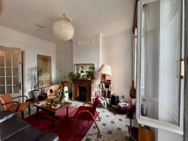 13001 - Rue SENAC - T4 - 91 m2 - BOURGEOIS - vendu avec CAVE. 322 200 euro