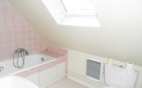 Appartement à louer    1 pièce •  Chevincourt