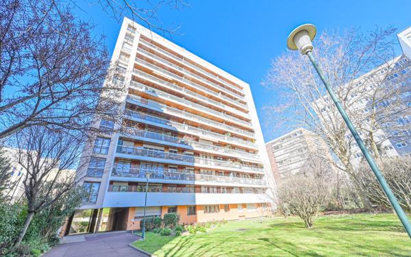 Appartement à vendre    4 pièces • 84,71 m2 Paris 11