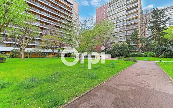 Appartement à vendre    4 pièces • 84,71 m2 Paris 11