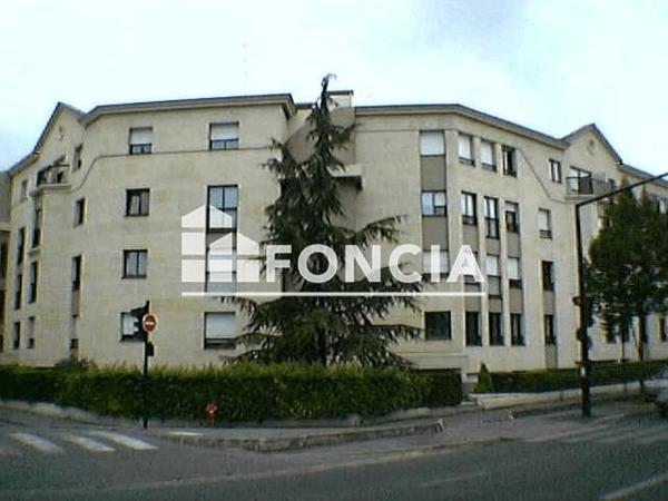 Location Studio 27.55 m² - 9 RUE DE FONTENAY Bourg La Reine 92340