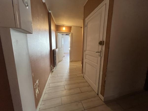 Appartement à vendre 114 000 € Saint-Junien 5 p 152 m² DPE D