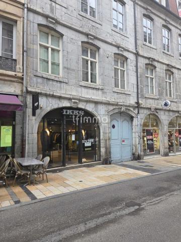 Local commercial loué centre-ville Besançon idéal investisseur