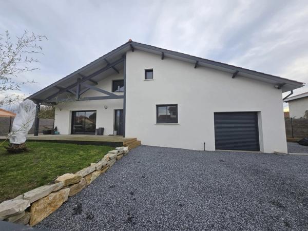 Maison coup de coeur, rare 7 pièces