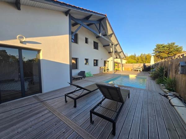 Maison coup de coeur, rare 7 pièces