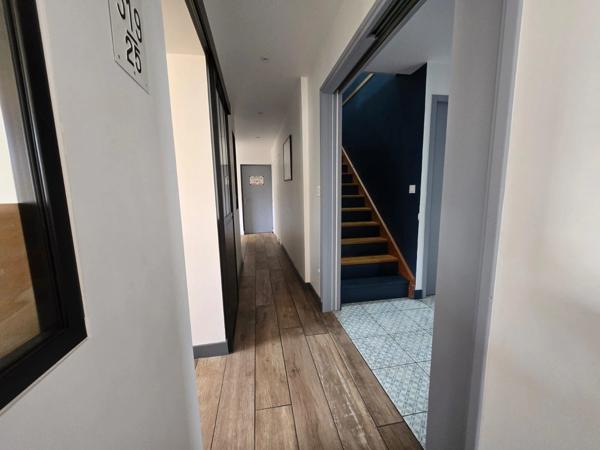 Maison coup de coeur, rare 7 pièces