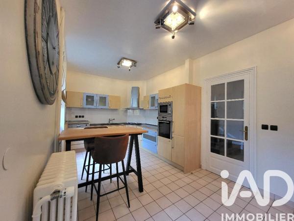 Maison à vendre 9 pièces 240 m² Montereau-Fault-Yonne