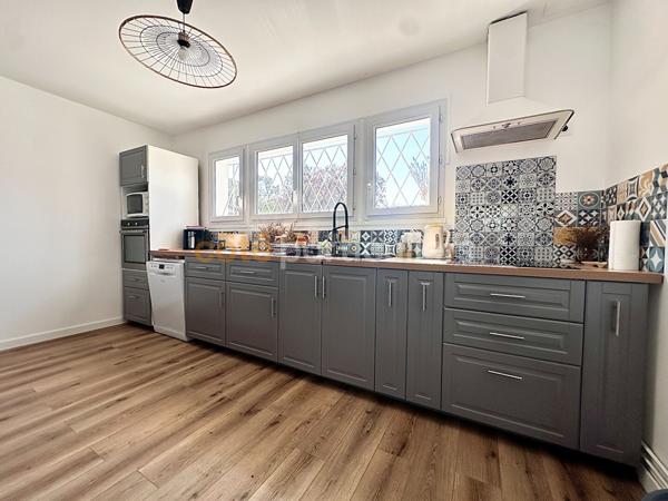 Vente
                Maison110 m² - 5 Pièces -
                    MIMIZAN (40200)