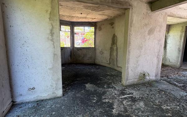 Maison à vendre    8 pièces •  Le Gosier