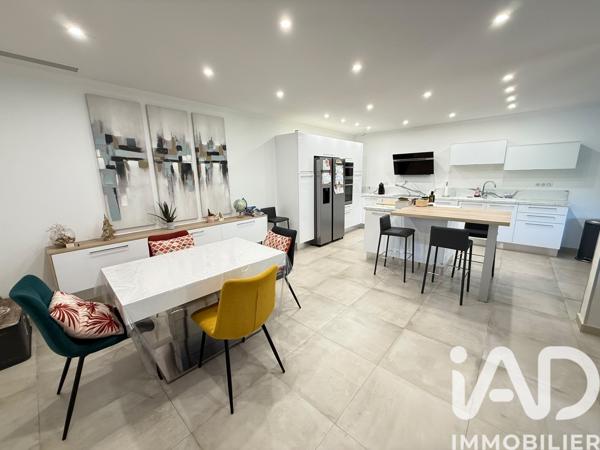 Maison à vendre 7 pièces 236 m² Cagnes-sur-Mer