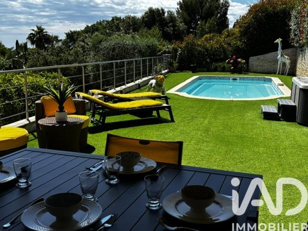 Maison à vendre 7 pièces 236 m² Cagnes-sur-Mer