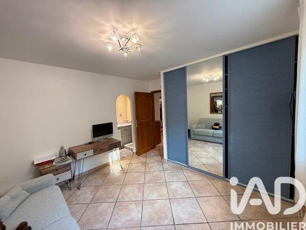 Maison à vendre 7 pièces 236 m² Cagnes-sur-Mer