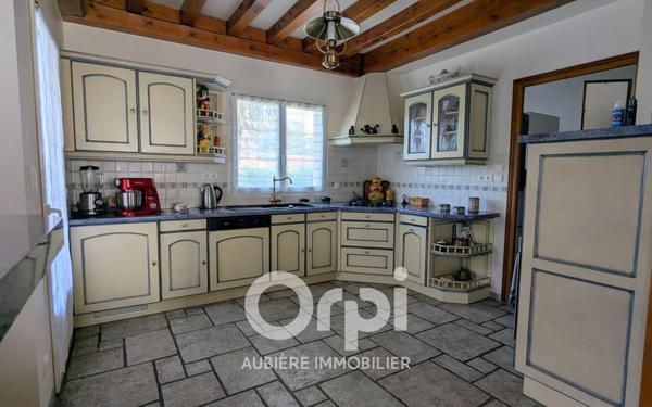 Maison à vendre    5 pièces •  Pont-du-Château