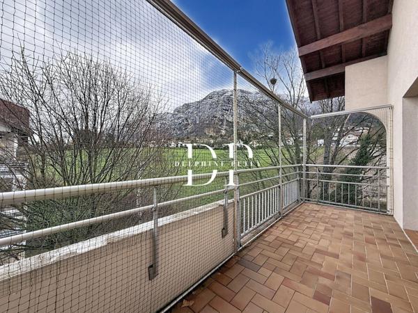 Appartement à vendre 4 pièces de 90,58 m2 COLLONGES SOUS SALEVE (74)