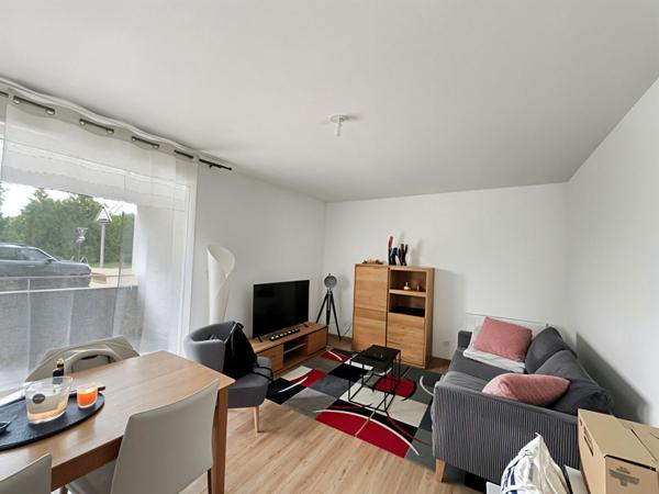 AVRILLE APPARTEMENT T2 AVEC TERRASSE ET STATIONNEMENT,  
Avrille 49240