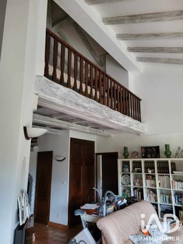 Maison à vendre 6 pièces 136 m² Arles