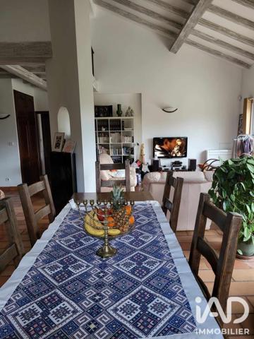 Maison à vendre 6 pièces 136 m² Arles
