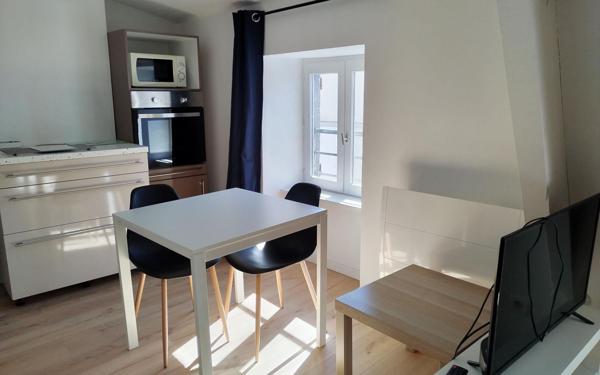 Appartement à louer    2 pièces • 27,59 m2 Clermont-Ferrand