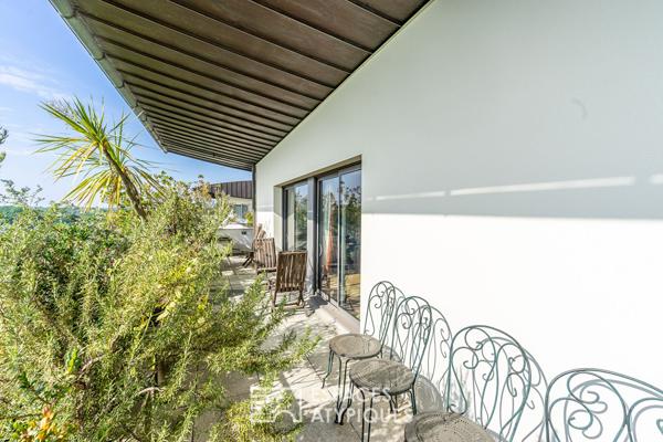 Appartement meublé de 98 m² à Carquefou avec superbe terrasse de 100 m²