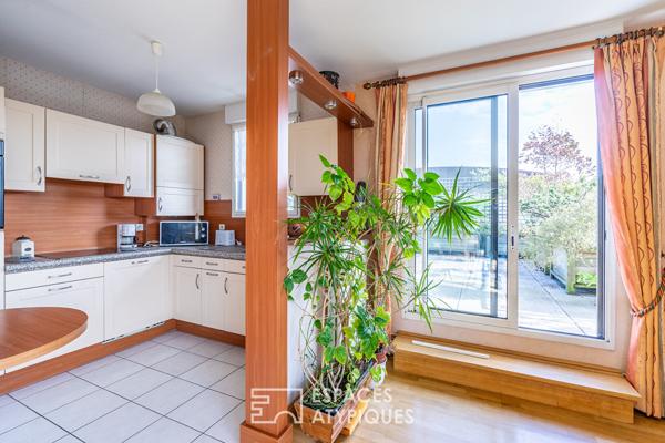 Appartement meublé de 98 m² à Carquefou avec superbe terrasse de 100 m²