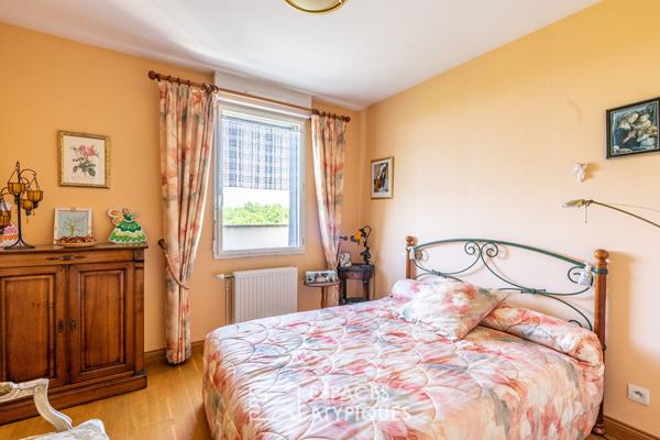 Appartement meublé de 98 m² à Carquefou avec superbe terrasse de 100 m²