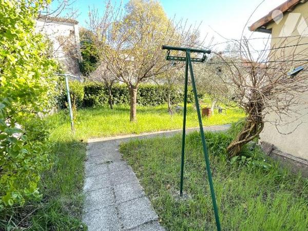 A vendre - Manosque (04) - Alpes de Haute Provence : Maison d'habitation d'env 95,63 m² à moder...