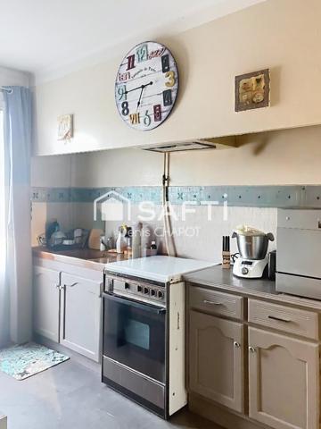 DERNIER ÉTAGE – T3 LUMINEUX AVEC BALCON – EMPLACEMENT IDÉAL