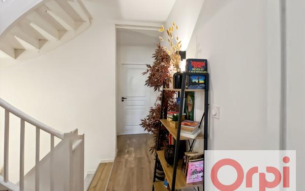 Maison à vendre    4 pièces •  Grenade