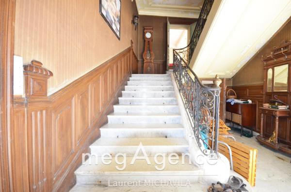 Maison à VILLENEUVE-LES-BEZIERS, 34420 - 13 pièces 300m²