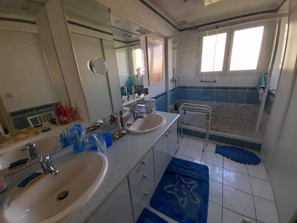 Maison Pessac avec studio indépendant